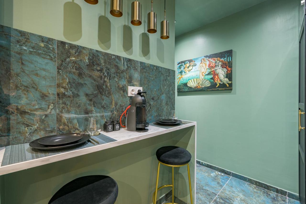 Le Musee D'Aphrodite / Jacuzzi Montgeron 외부 사진